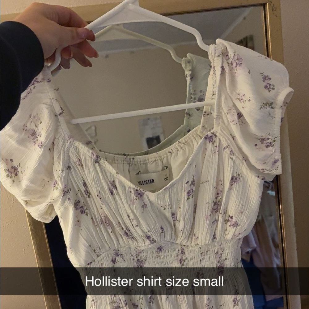 Hollister White and Purple Floral Blouse